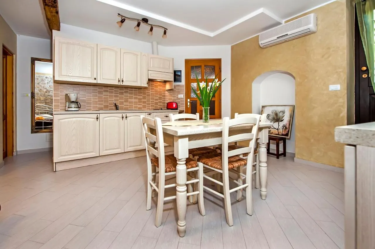Lägenhet Studio Deamicis Of Downtown Rovinj